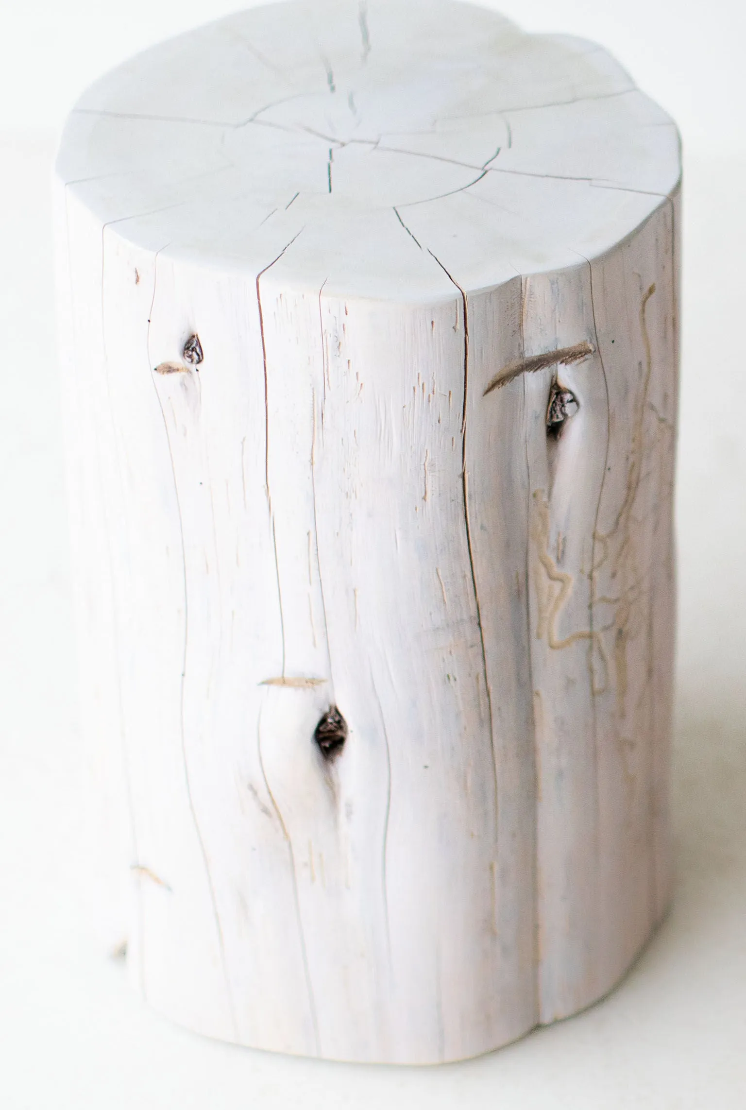 Large Outdoor Tree Stump Side Tables - White - 2621