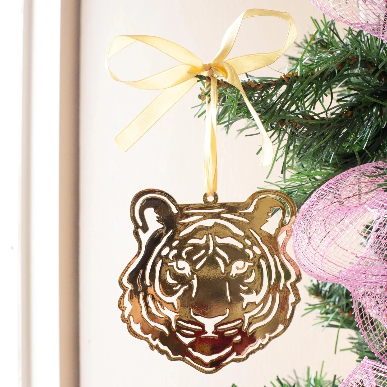 Ornament Tiger Face Gold 4"